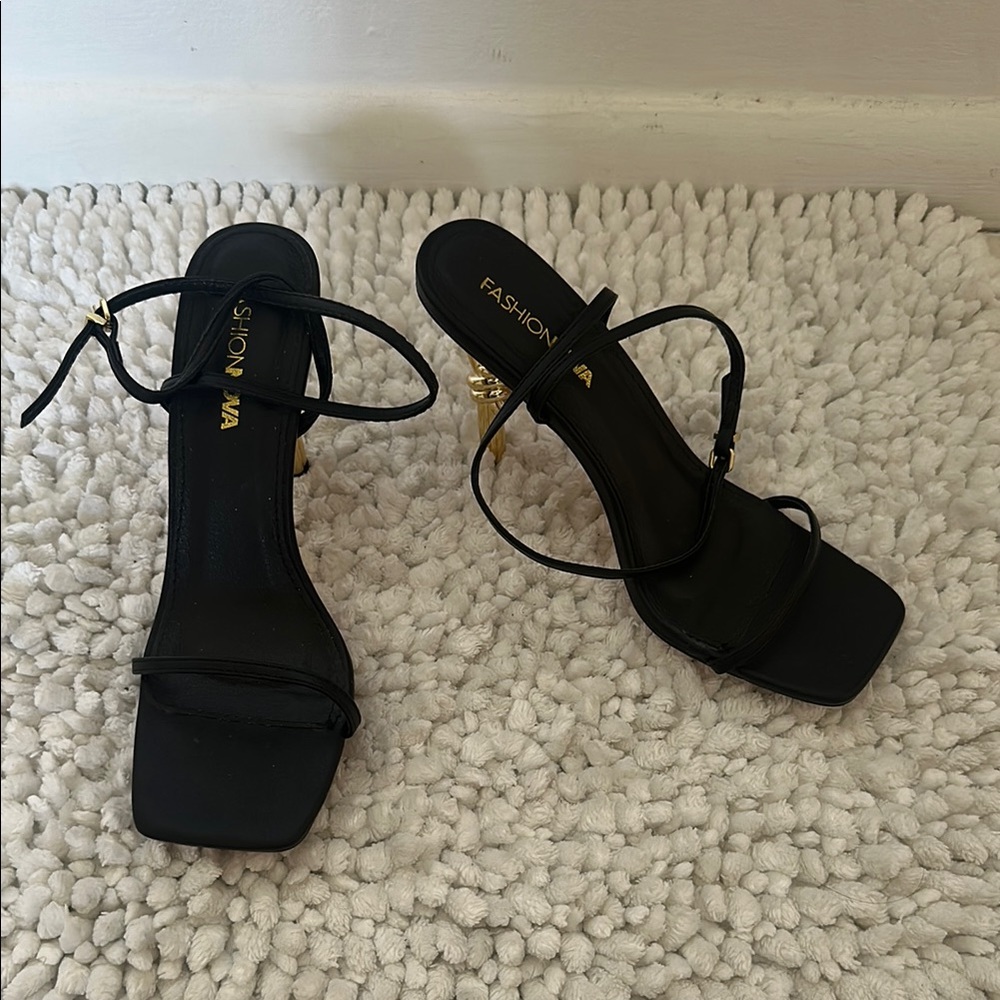 Fashion Nova Black and Gold Strappy Heels